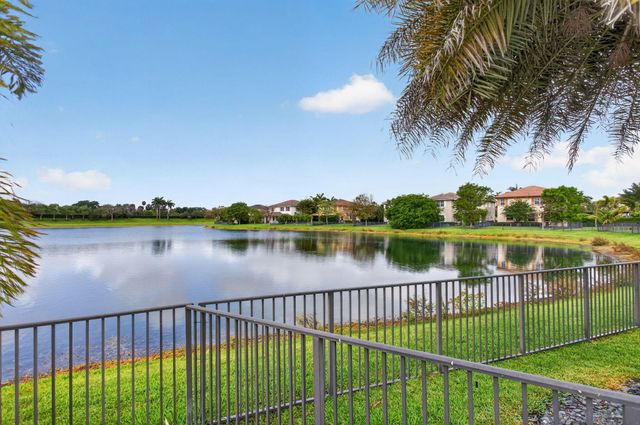 9726 Blue Isle Bay, Parkland, FL 33076