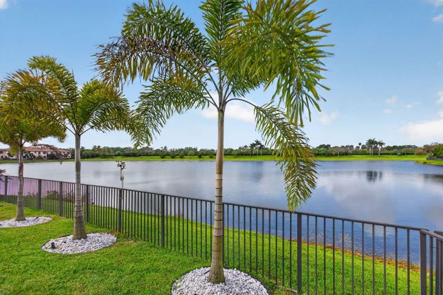 9726 Blue Isle Bay, Parkland, FL 33076