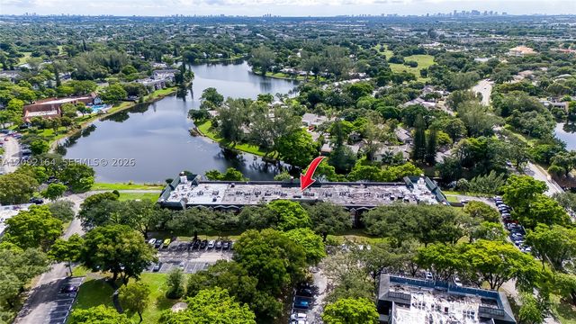 3670 Inverrary Dr 2R, Lauderhill, FL 33319