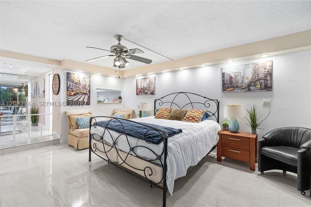 3670 Inverrary Dr 2R, Lauderhill, FL 33319
