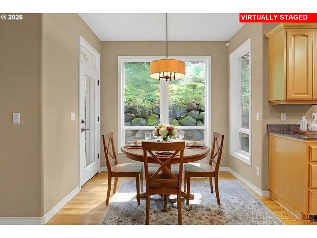 2636 PIMLICO Dr, West Linn, OR 97068