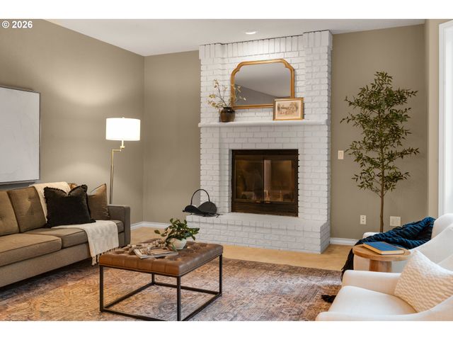 2636 PIMLICO Dr, West Linn, OR 97068