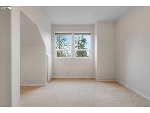 2636 PIMLICO Dr, West Linn, OR 97068