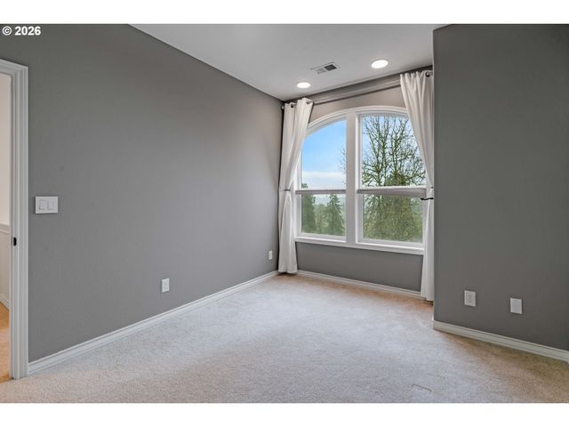 2636 PIMLICO Dr, West Linn, OR 97068