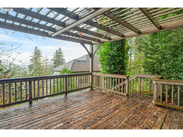 2636 PIMLICO Dr, West Linn, OR 97068