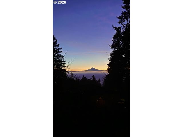 2636 PIMLICO Dr, West Linn, OR 97068