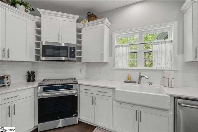 298 Avendell Drive, Easley, SC 29642