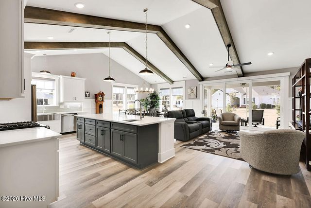 8805 Nottoway Avenue NW, Calabash, NC 28467