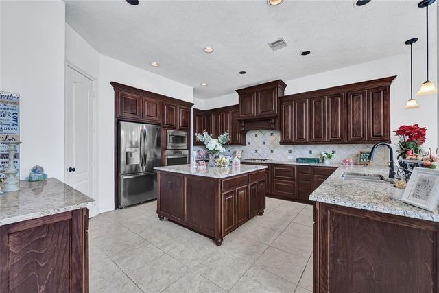 27915 Genesis Manor Ln, Katy, TX 77494