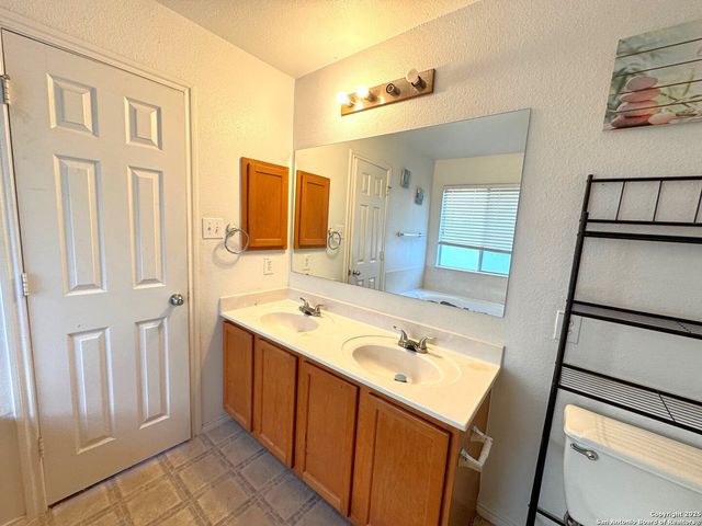 6207 Amherst Bay, San Antonio, TX 78249