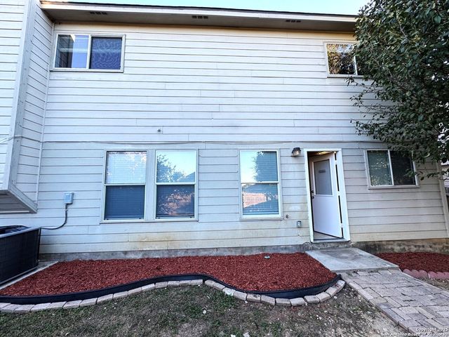 6207 Amherst Bay, San Antonio, TX 78249