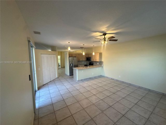 6839 NW 69th Ct 6839, Tamarac, FL 33321