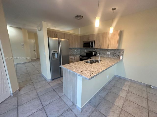 6839 NW 69th Ct 6839, Tamarac, FL 33321