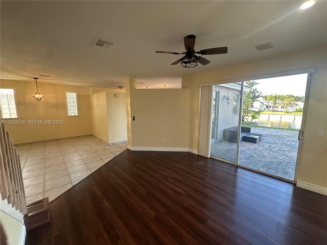 6839 NW 69th Ct 6839, Tamarac, FL 33321