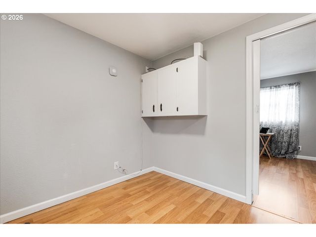 209 Se 90TH Ave, Portland, OR 97216