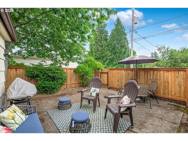 209 Se 90TH Ave, Portland, OR 97216