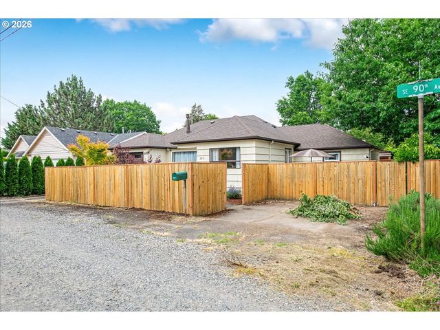 209 Se 90TH Ave, Portland, OR 97216