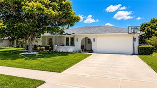 1089 Nottingham DR, Naples, FL 34109