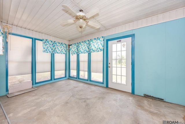 17139 Kinchen Rd, Livingston, LA 70754