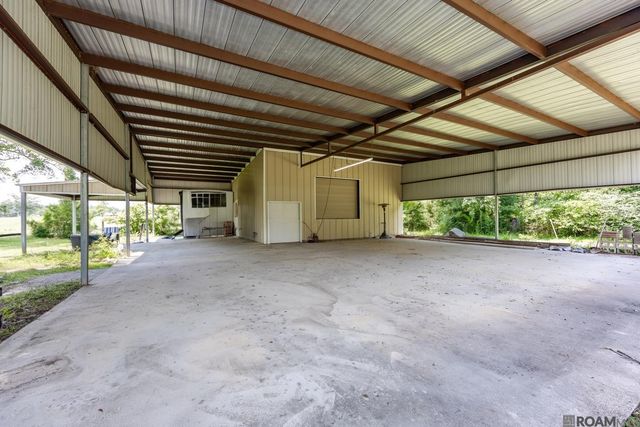 17139 Kinchen Rd, Livingston, LA 70754