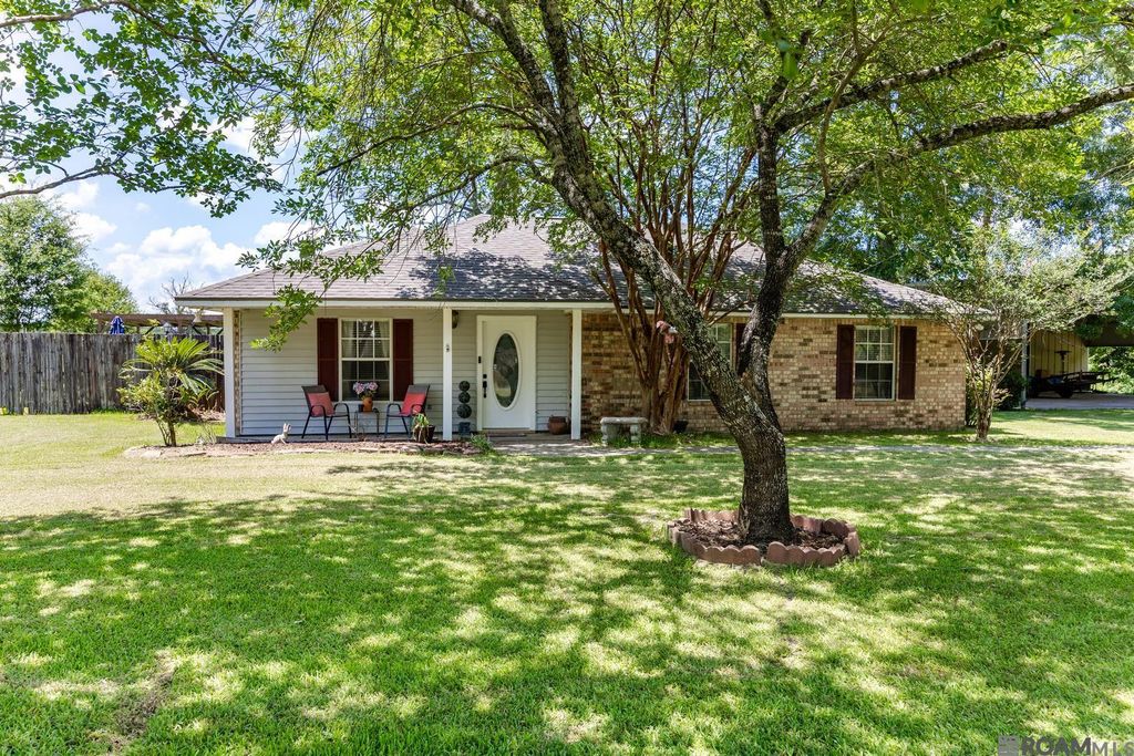 17139 Kinchen Rd, Livingston, LA 70754