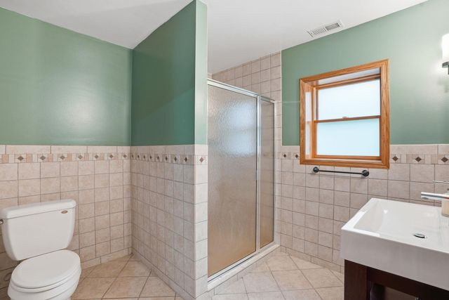 870 County Road F E, Vadnais Heights, MN 55127