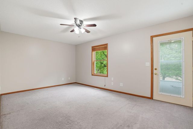 870 County Road F E, Vadnais Heights, MN 55127