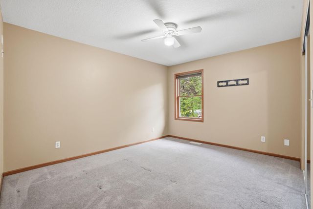 870 County Road F E, Vadnais Heights, MN 55127