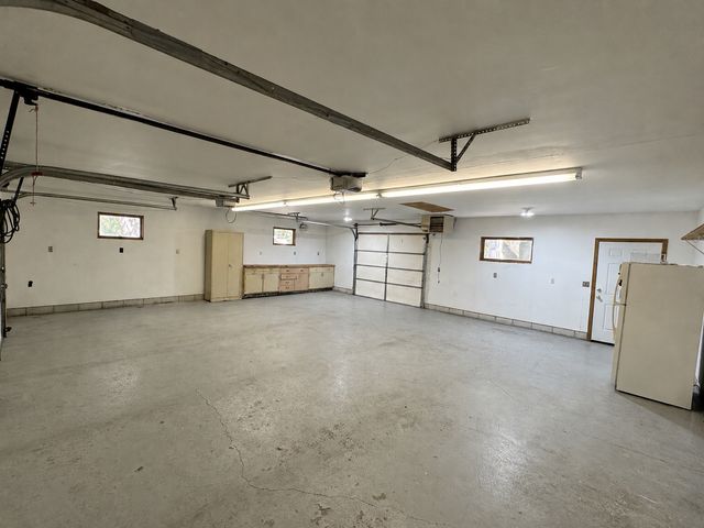 870 County Road F E, Vadnais Heights, MN 55127