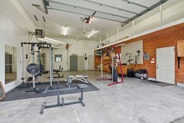 870 County Road F E, Vadnais Heights, MN 55127