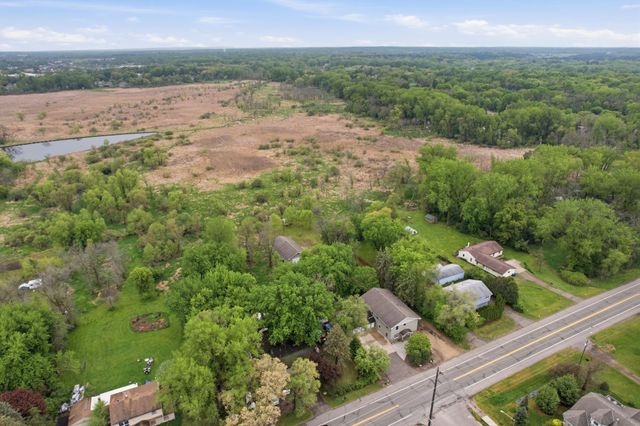 870 County Road F E, Vadnais Heights, MN 55127