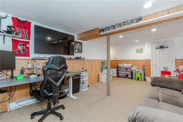 3 Sutton Street, Smithfield, RI 02828