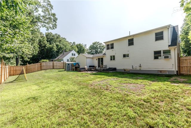 3 Sutton Street, Smithfield, RI 02828
