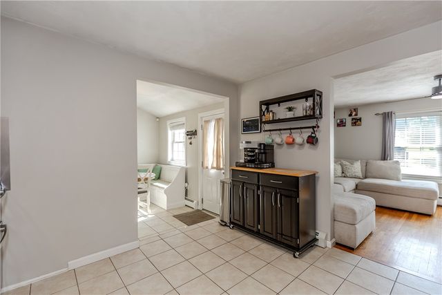 3 Sutton Street, Smithfield, RI 02828