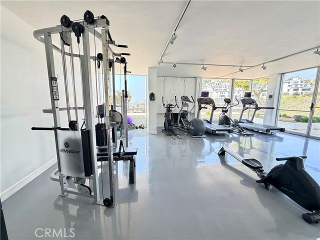 17350 W Sunset, Pacific Palisades (los Angeles), CA 90272