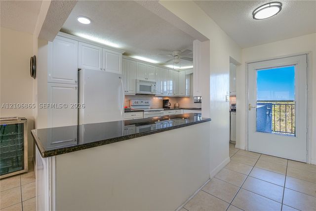 5860 NW 44th St 711, Lauderhill, FL 33319