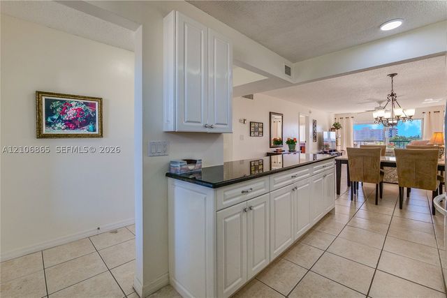 5860 NW 44th St 711, Lauderhill, FL 33319