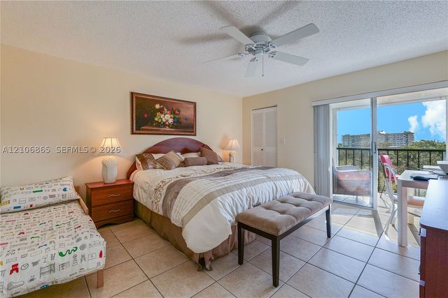 5860 NW 44th St 711, Lauderhill, FL 33319