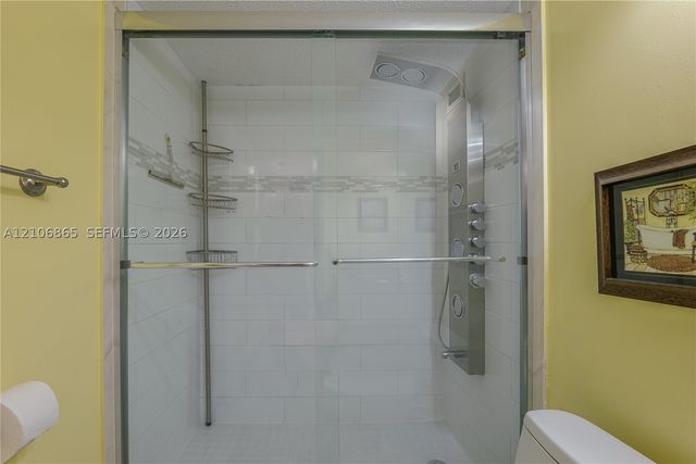 5860 NW 44th St 711, Lauderhill, FL 33319