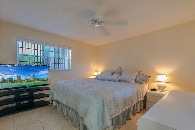 5860 NW 44th St 711, Lauderhill, FL 33319