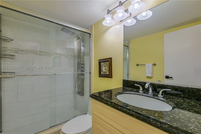 5860 NW 44th St 711, Lauderhill, FL 33319