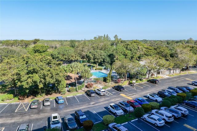 5860 NW 44th St 711, Lauderhill, FL 33319
