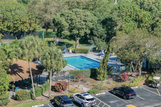 5860 NW 44th St 711, Lauderhill, FL 33319