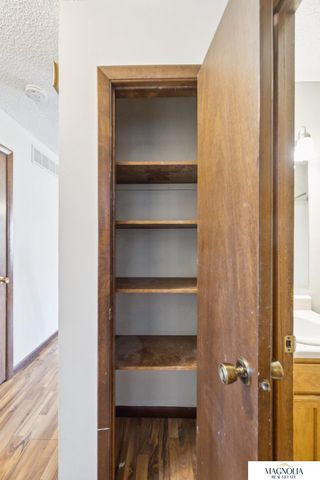 437 NW 16 Street, Lincoln, NE 68528