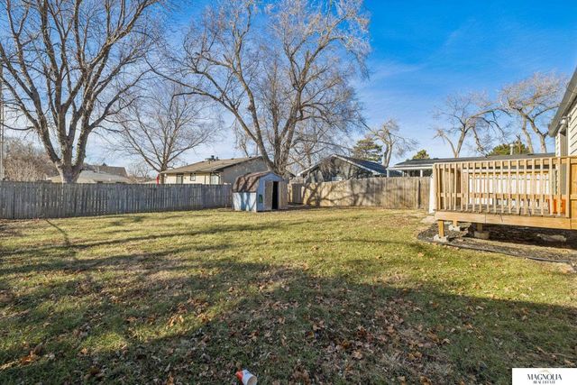 437 NW 16 Street, Lincoln, NE 68528