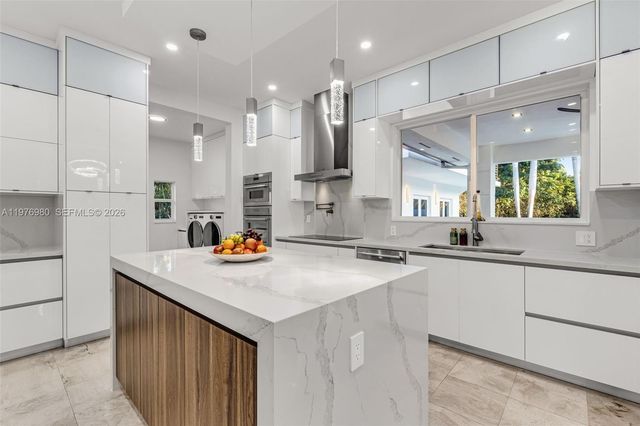 6290 SW 130th Terrace, Pinecrest, FL 33156