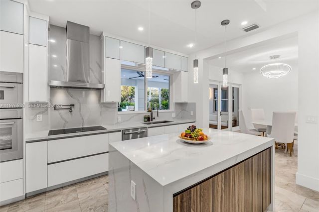 6290 SW 130th Terrace, Pinecrest, FL 33156