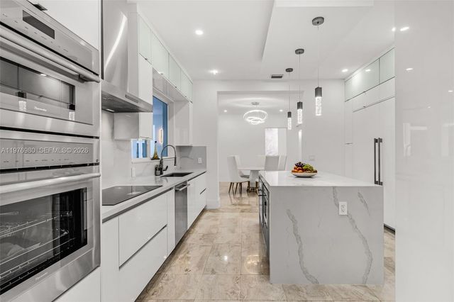 6290 SW 130th Terrace, Pinecrest, FL 33156