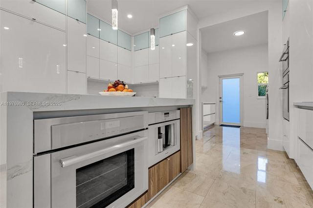 6290 SW 130th Terrace, Pinecrest, FL 33156