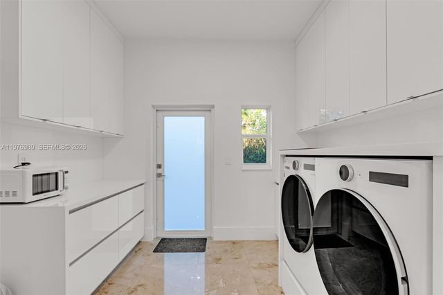 6290 SW 130th Terrace, Pinecrest, FL 33156